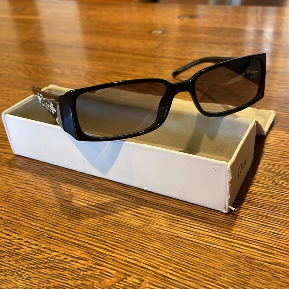 Dior rhinestone sunglasses - Picture 5 of 8